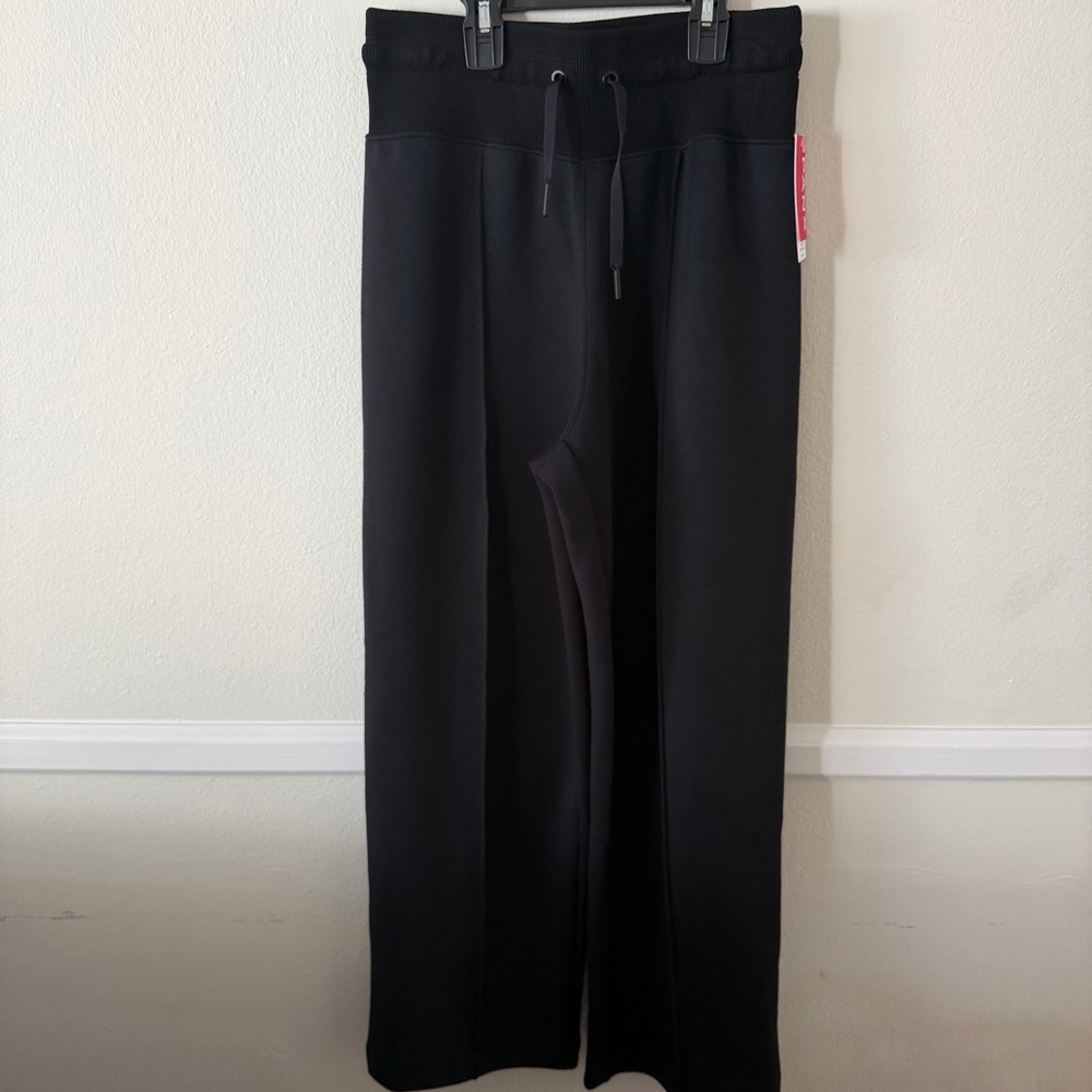 SPANX AirEssentials Straight Leg Pant - Picture 5 of 12